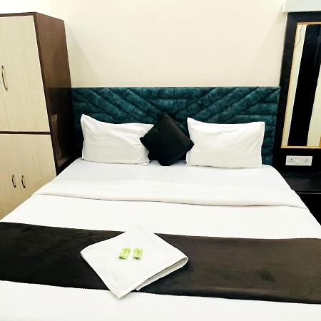 Hotel Raj - Near Railway Station Харидвар Экстерьер фото