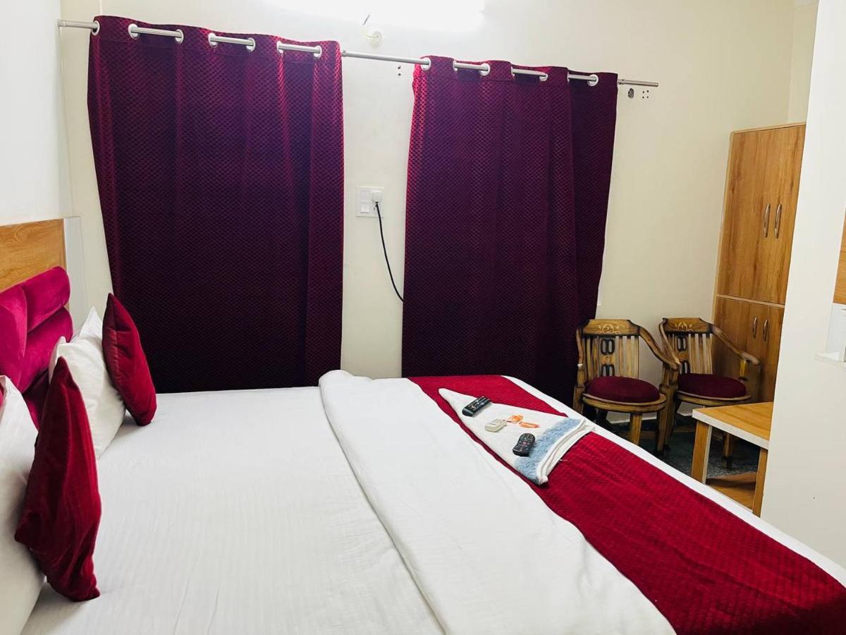 Hotel Raj - Near Railway Station Харидвар Экстерьер фото